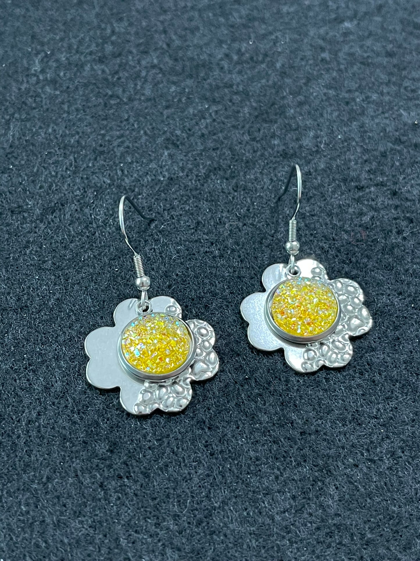 80s Inspired Retro Earrings Lucky Clovers