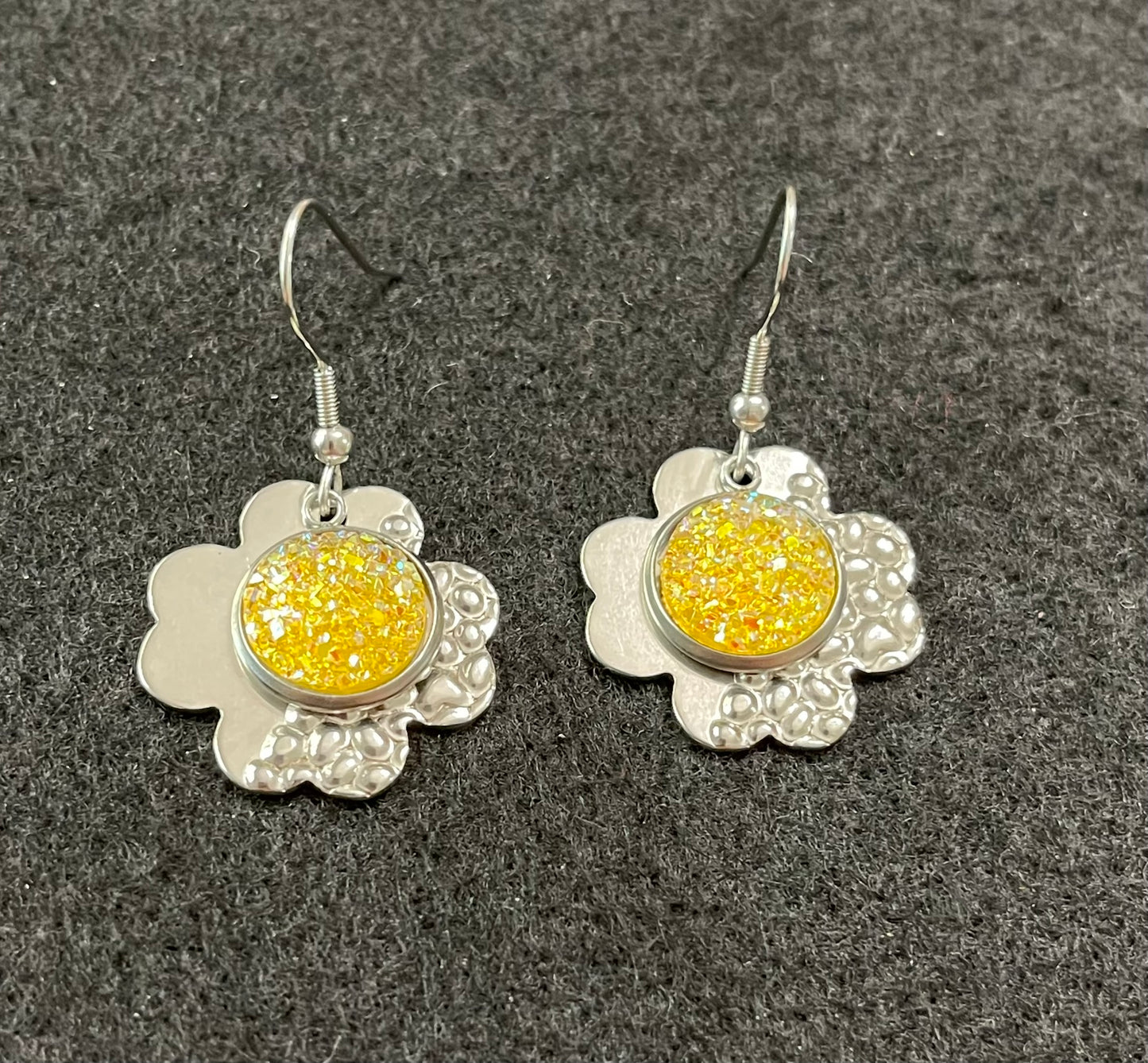 80s Inspired Retro Earrings Lucky Clovers