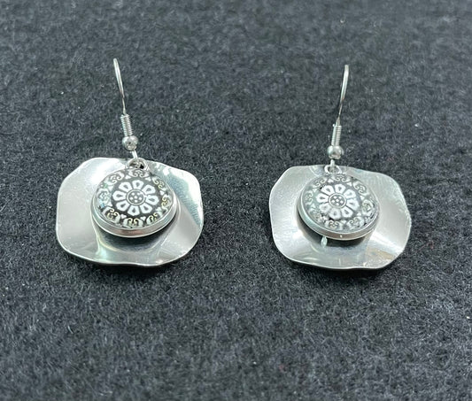 Vintage Victorian Wallpaper Inspired Black and White Floral Earrings